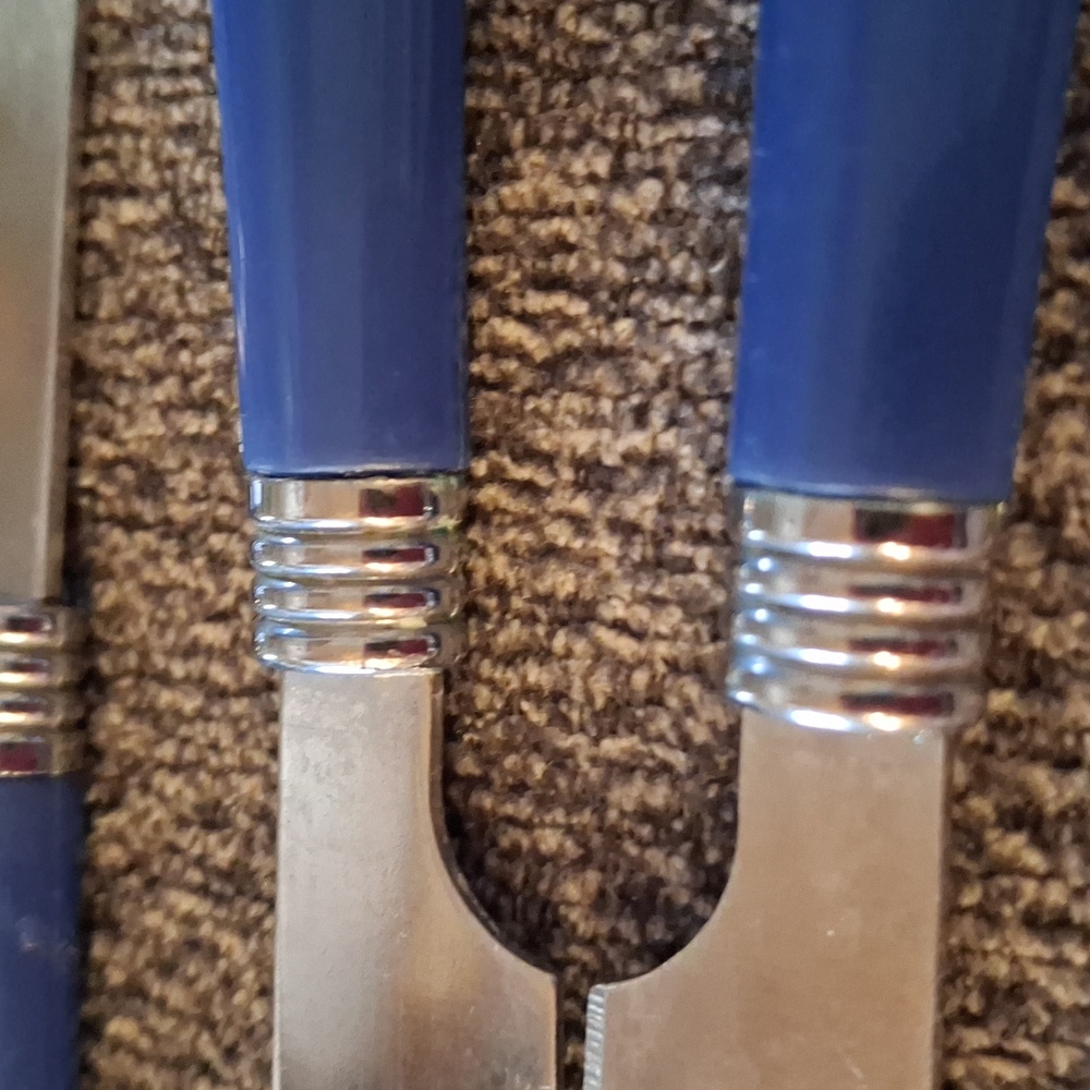 Table Knives blue plastic handle stainless China 4 - Picture 3 of 5